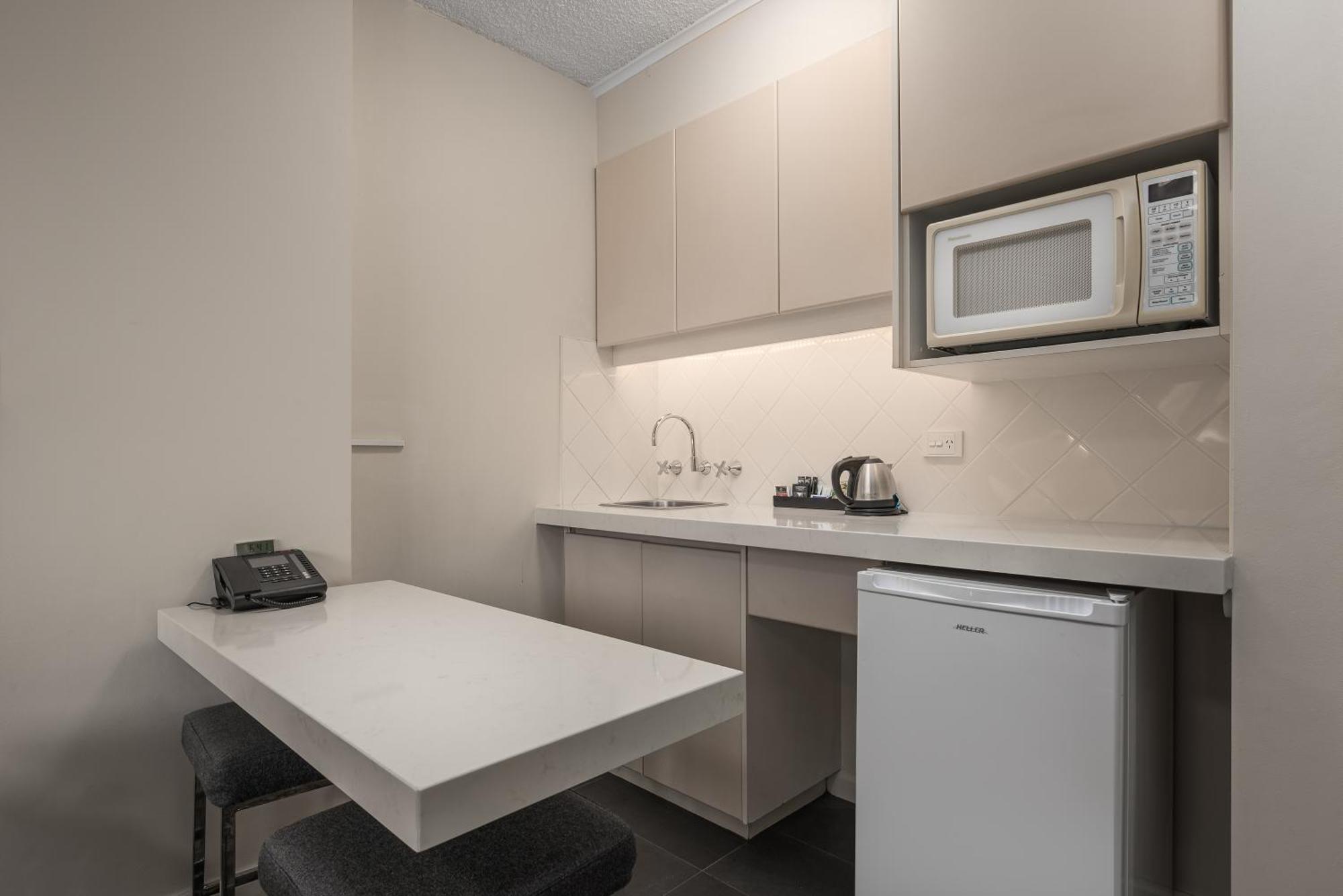 City Limits Hotel Apartments Мельбурн Экстерьер фото